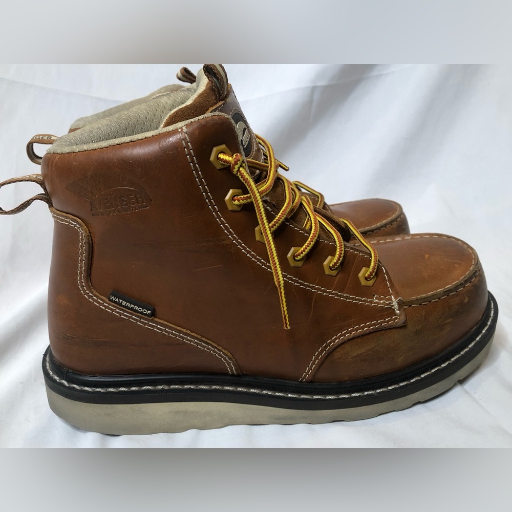 Avenger Women’s A7551 Wedge Moc Boot - Size 8.5 No Box